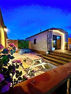 Newmore Highland Pods
