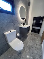 Newmore Highland Pods
