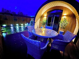 Newmore Highland Pods