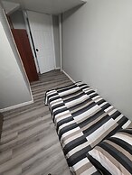 Bright & Cozy 2-bedroom Main Floor Suite