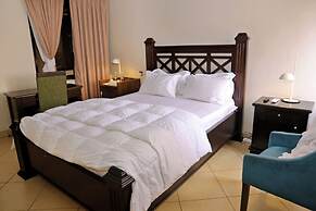 Village Courtyard Hotel
