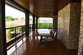 Village Courtyard Hotel