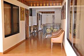 Village Courtyard Hotel