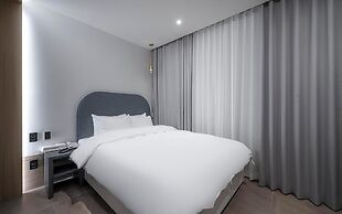 Hound Hotel Daegu Dongdaegu Station