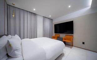 Hound Hotel Daegu Dongdaegu Station