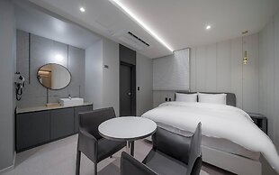 Hound Hotel Daegu Dongdaegu Station