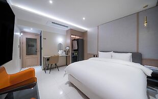 Hound Hotel Daegu Dongdaegu Station