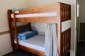 Lakes Edge Lodge