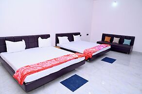 Laxminarayan Hotel