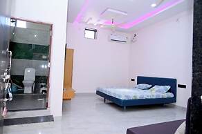 Laxminarayan Hotel