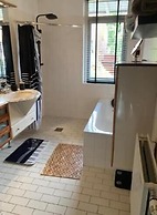 Charming Rooms with free parking