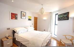 Beachfront Penthouse 4 Bedroom in Hythe
