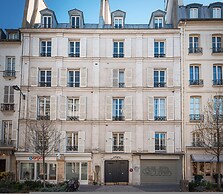 By Saint-sulpice Newly Refurbished 4 BR Apartment