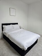 Cozy City Retreat in Wolverhampton