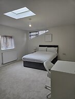 Cozy City Retreat in Wolverhampton