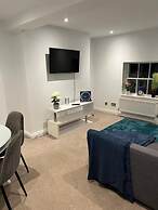 Russell Square Apartment