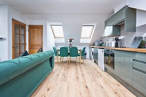 Stylish Dagenham Flat Easy Central London Access