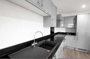 Modern Penthouse in Wembley