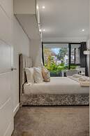 3-bed 2-bath Wembley Apartment With Free Parking