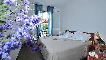Maris Inn