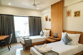 Mastiff Hotel Crystara, Jalgaon