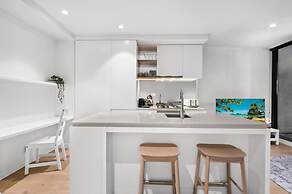 Stylish Apartment in Ikebana Complex
