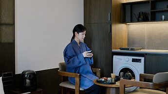 Loop Seoul Hotel Retreat By Anook Hongdae