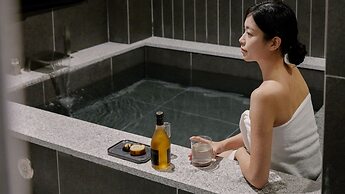 Loop Seoul Hotel Retreat By Anook Hongdae