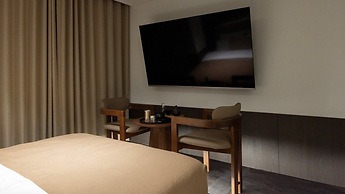 Loop Seoul Hotel Retreat By Anook Hongdae