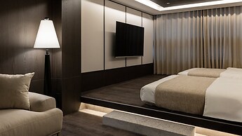 Loop Seoul Hotel Retreat By Anook Hongdae
