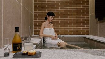 Loop Seoul Hotel Retreat By Anook Hongdae