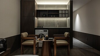 Loop Seoul Hotel Retreat By Anook Hongdae