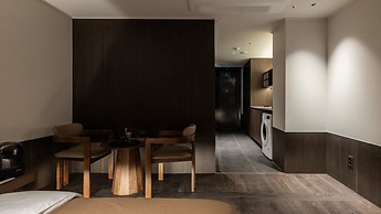 Loop Seoul Hotel Retreat By Anook Hongdae