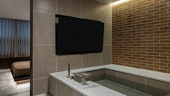 Loop Seoul Hotel Retreat By Anook Hongdae