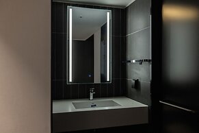 Loop Seoul Hotel Retreat By Anook Hongdae