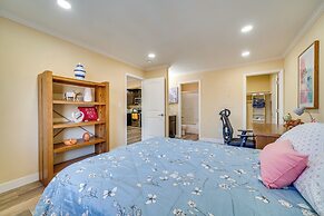 1 Block to Dtwn Pleasanton: Condo w/ Pool Access