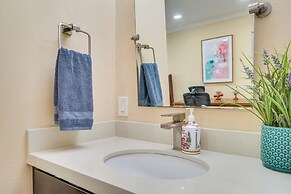 1 Block to Dtwn Pleasanton: Condo w/ Pool Access