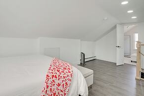 Easy Access to Nyc! Sleek Suburban Apartment