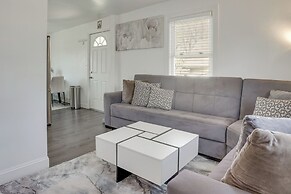 Easy Access to Nyc! Sleek Suburban Apartment