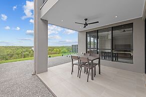 Brand New Riverfront Home, Pool and Sunrise Views