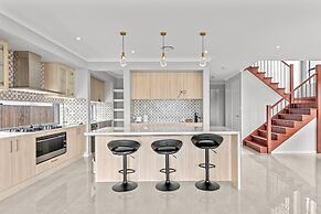 Brand New Riverfront Home, Pool and Sunrise Views