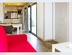 6 Guest Cottage With Pool & Terrace