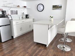 Romantic Studio Cottage