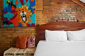 Vintage Loft Residence With Open-plan Mezzanine's