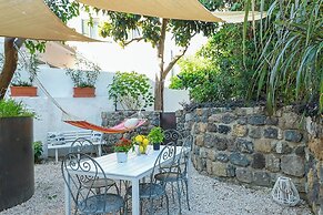 Villa Trani - close to the beach