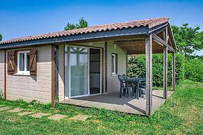 Monclar Escape With Tennis & Shared Pool