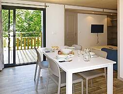 Villa With Private Terrace & Lake View