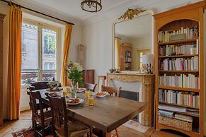 Paris Center St Claude residence