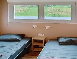 2-bedroom Family Cottage in Malansac