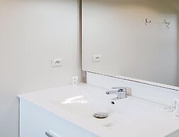 Villa With Private Terrace & Shared Pool